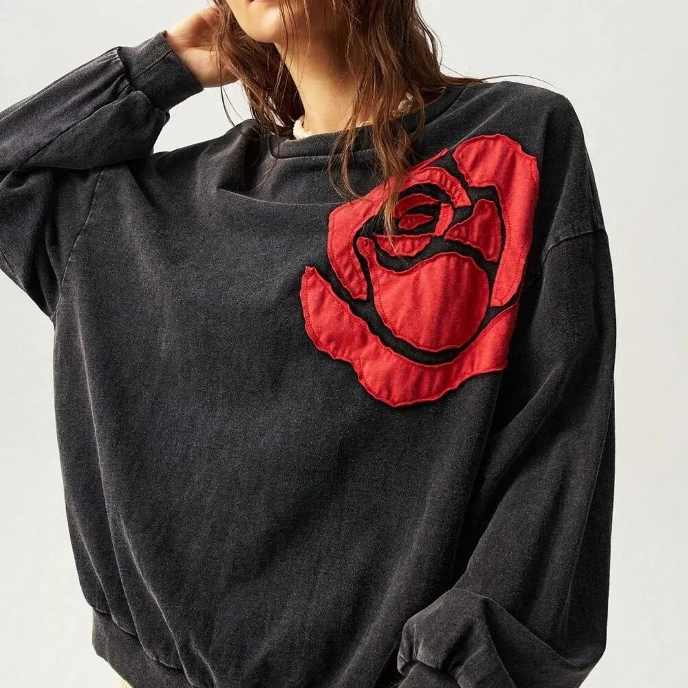 Black Casual Women's Floral Print T-Shirt - Picture 4 of 9